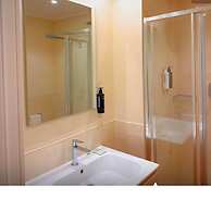 Antum Hotel