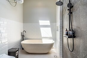 Amartya Villa by Betterplace