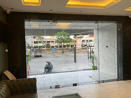 Royal Vista Hotel By Divud Ecom