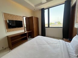 Royal Vista Hotel By Divud Ecom