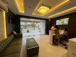 Royal Vista Hotel By Divud Ecom
