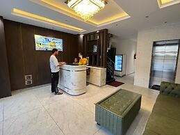 Royal Vista Hotel By Divud Ecom