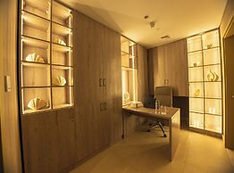 Revan Luay Downtown Dubai