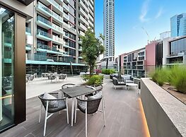1BR at Downtown Burj Khalifa View