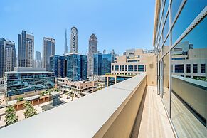 Elegant Studio with Burj Khalifa Views