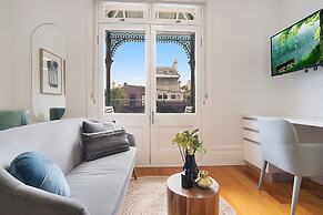 Cozy Studio With Balcony in Unbeatable Location
