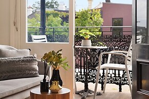 Cozy Studio With Balcony in Unbeatable Location