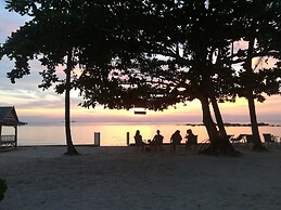 Samma Karuna Resort - Intoxicants free