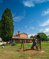 Spacious Country Villa With Private Pool