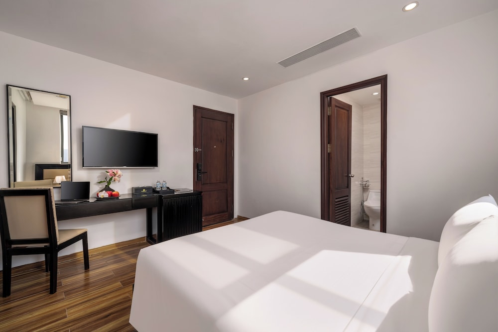 DAO NGOC BEACH HOTEL DA NANG