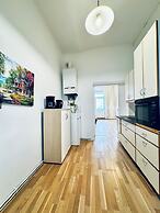 Modern Studio Close to Stadthalle
