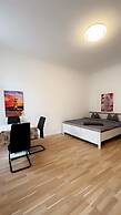 Modern Studio Close to Stadthalle