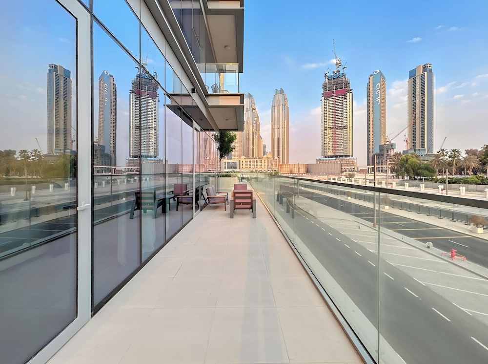 2BR plus M Pet-Friendly Prime Amenities