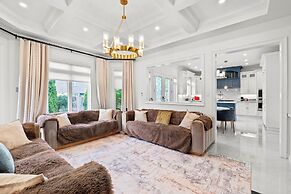 GLOBALSTAY Luxury 4 Bedroom House