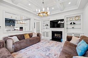 GLOBALSTAY Luxury 4 Bedroom House