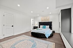 GLOBALSTAY Luxury 4 Bedroom House