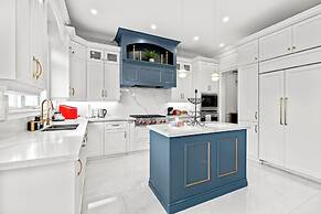 GLOBALSTAY Luxury 4 Bedroom House
