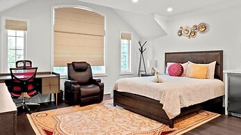 GLOBALSTAY Luxury 4 Bedroom House