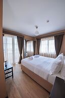 Servi House