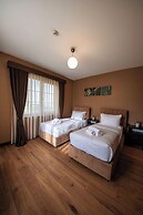 Servi House