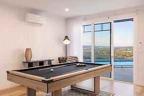 Baymere Pool Spa City Views