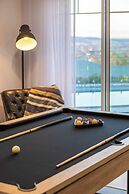Baymere Pool Spa City Views