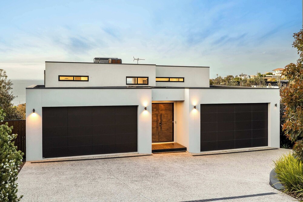 Valora Luxury By The Bay