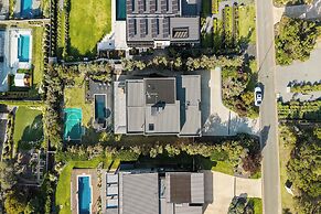 Valora Luxury By The Bay