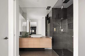 Valora Luxury By The Bay