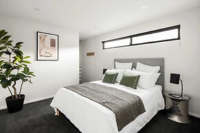 Valora Luxury By The Bay