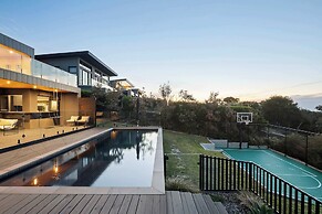 Valora Luxury By The Bay