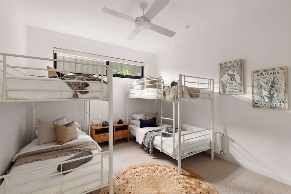 Banksia Luxury Home With Views