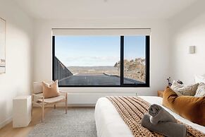 Banksia Luxury Home With Views
