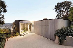 Banksia Luxury Home With Views