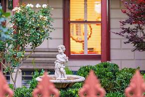 The Empress Direct Access Carlton Gardens