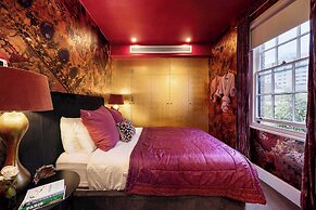 The Empress Direct Access Carlton Gardens
