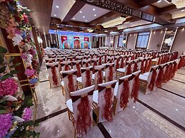 Hotel Saffron Grand Thane