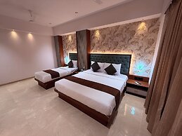 Hotel Saffron Grand Thane