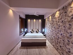 Hotel Saffron Grand Thane