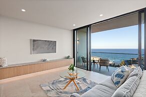 Modern 1-bed With Tamarama Beach Views
