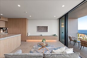 Modern 1-bed With Tamarama Beach Views