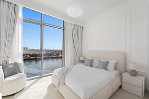 2BR M Room CF7 B Partial Canal View