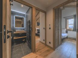 Spacious Alpine Apartment With Jacuzzi