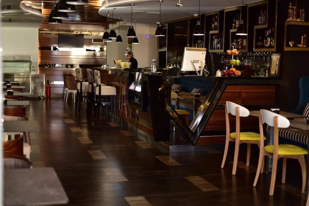 Tirana Room Rentals