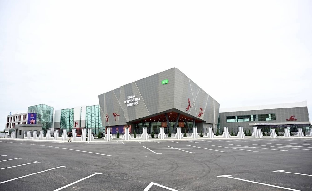 Arena Hotel Yevlakh