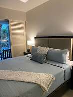 Peppers Palm Cove Luxury