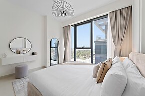 2BR M Peaceful Yet Central Dubai