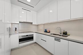 2BR M Peaceful Yet Central Dubai