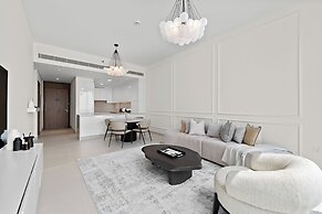 2BR M Peaceful Yet Central Dubai