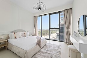 2BR M Peaceful Yet Central Dubai